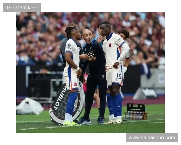 马雷斯卡:恩昆库非常强大但帕尔默在相同位置更具优势 马雷斯卡:恩昆库非常强大但帕尔默在相同位置更具优势